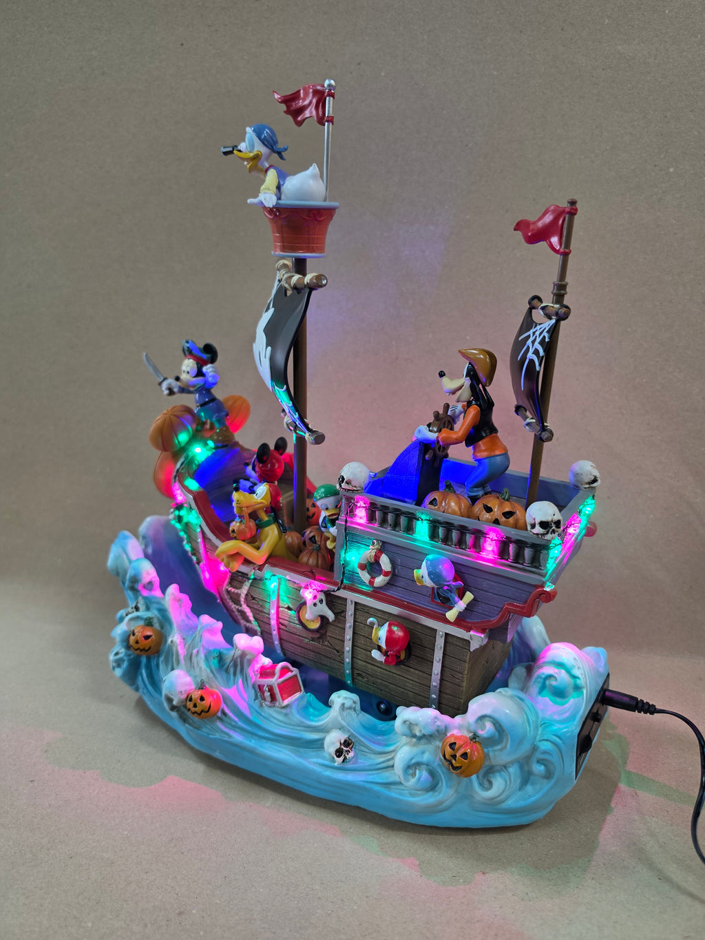Disney Halloween Bewegend Schip