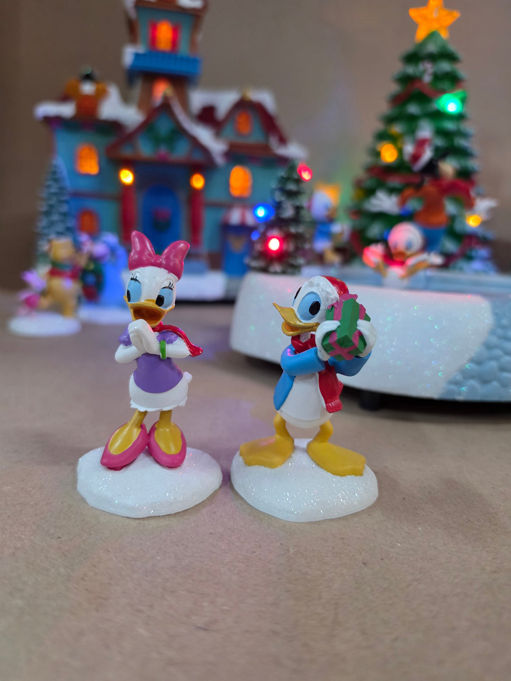 Disney Holiday Village 13-Delige set met schaatsbaan