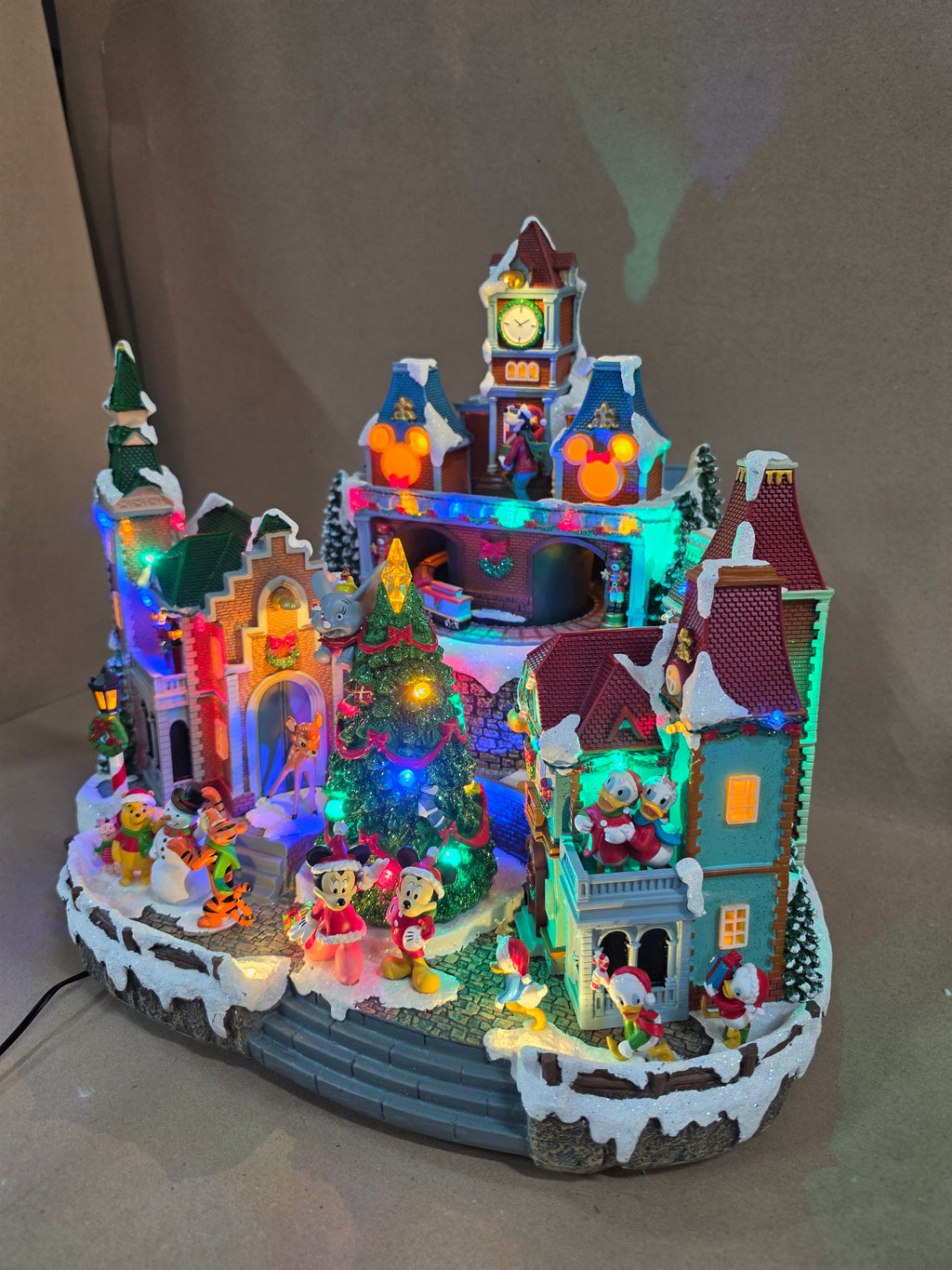 Disney Holiday Village