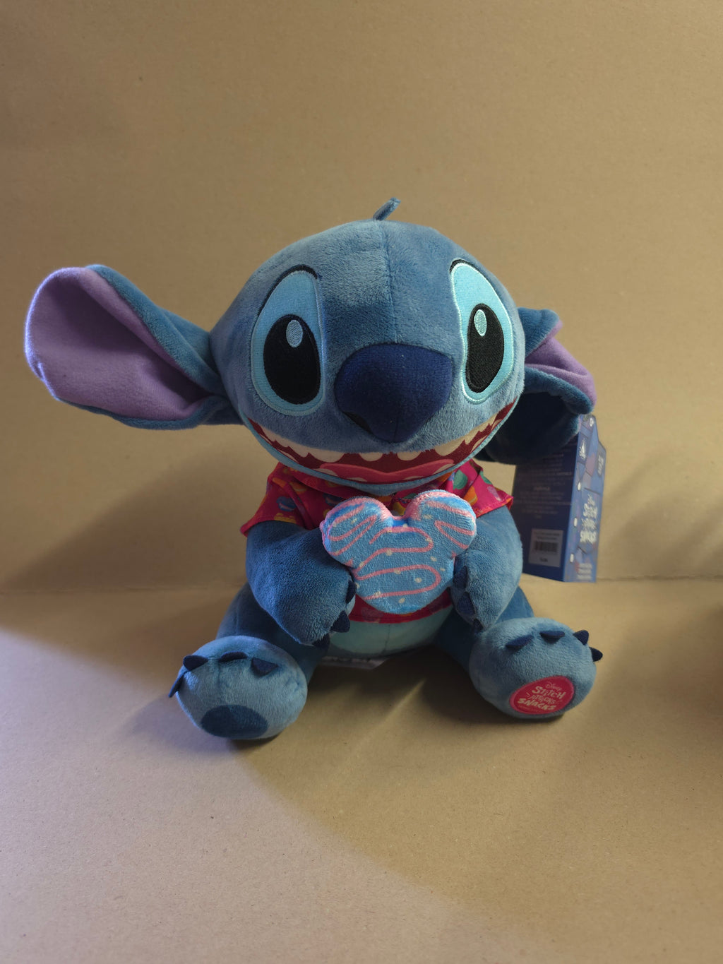 Stitch Snack attrack macaron plush