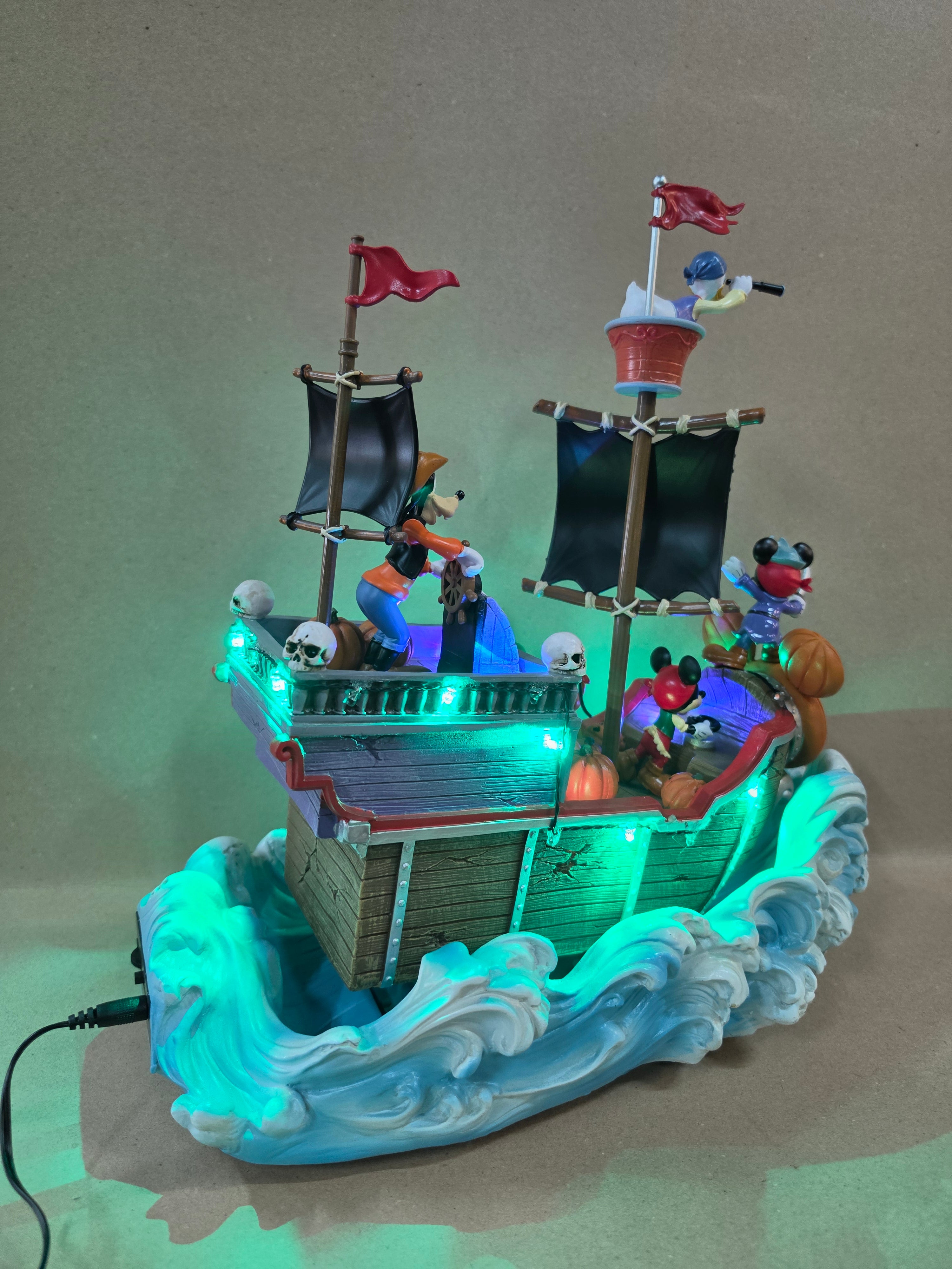 Disney Halloween Bewegend Schip