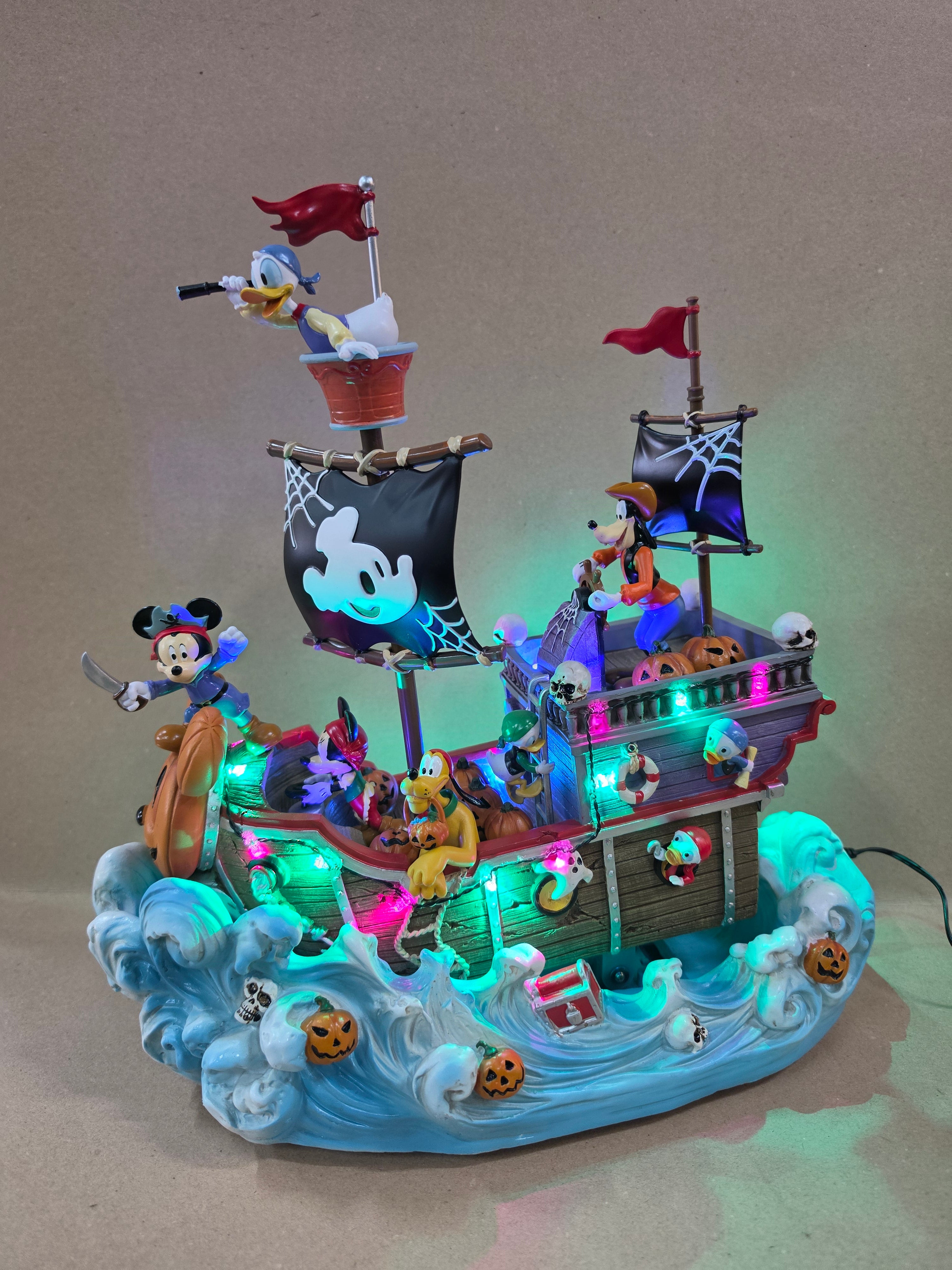 Disney Halloween Bewegend Schip