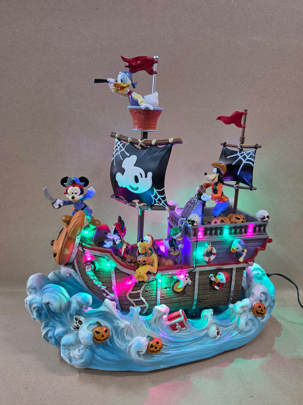 Disney Halloween Bewegend Schip