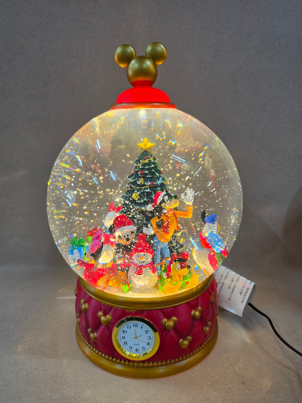 Disney Mickey and friend snowglobe spinning
