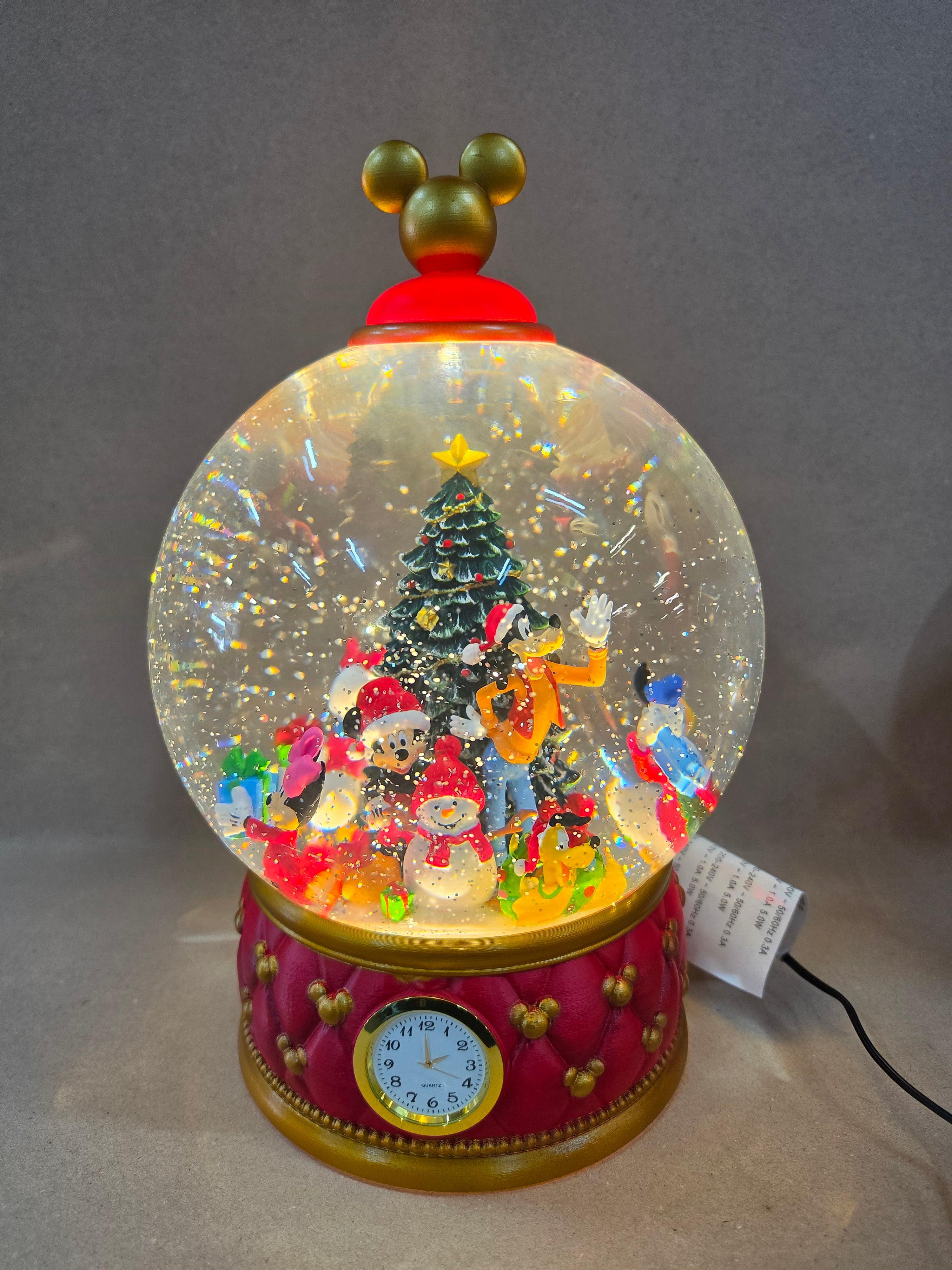 Disney Mickey and friend snowglobe spinning