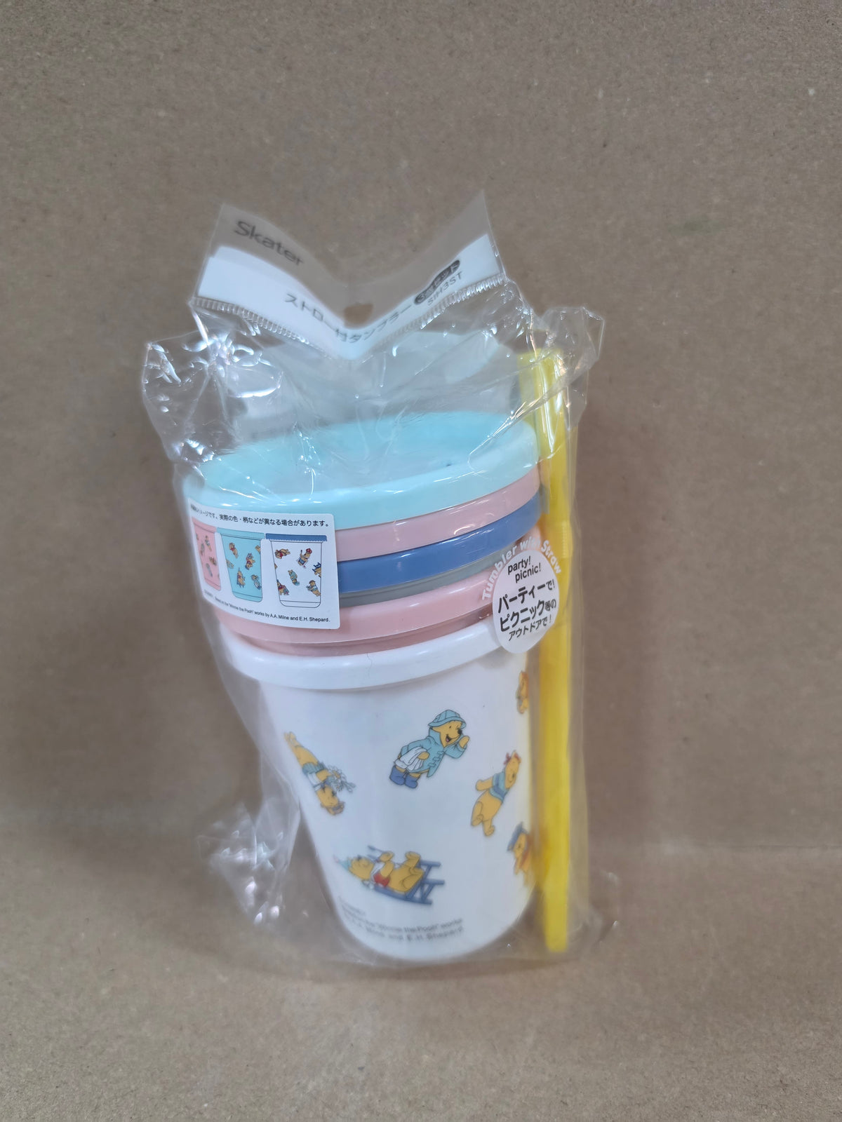 Winnie the pooh bekertjes met deksels en rietjes tokyo