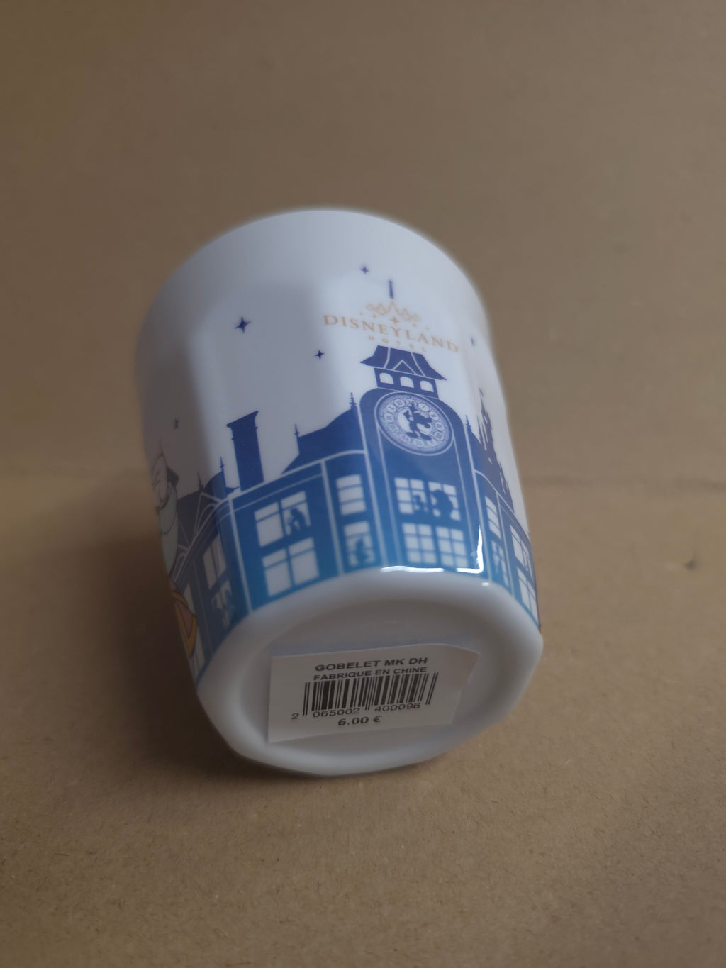 Mickey & Minnie Disneyland hotel Melaminr cup