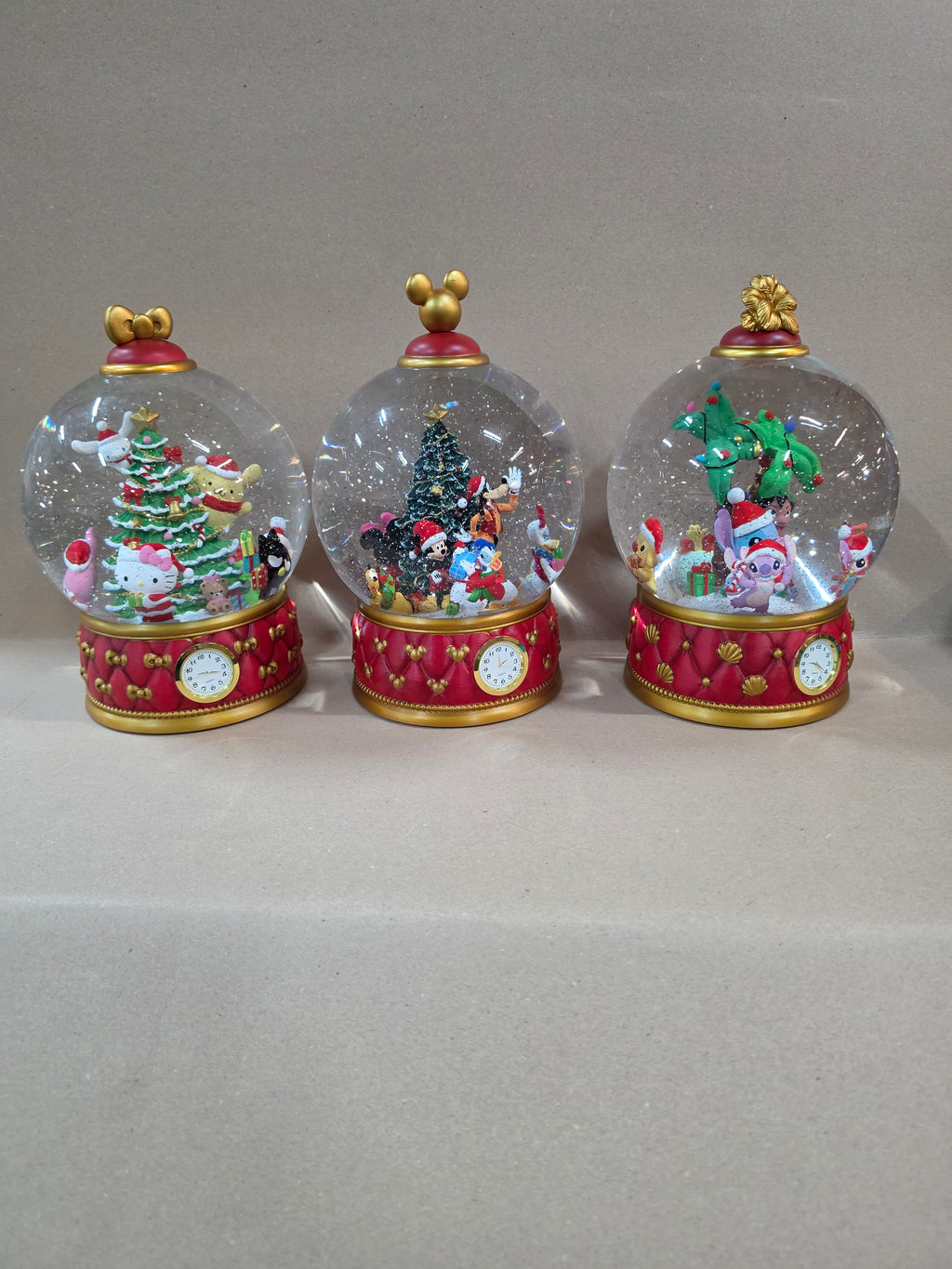 Disney Stitch snowglobe spinning