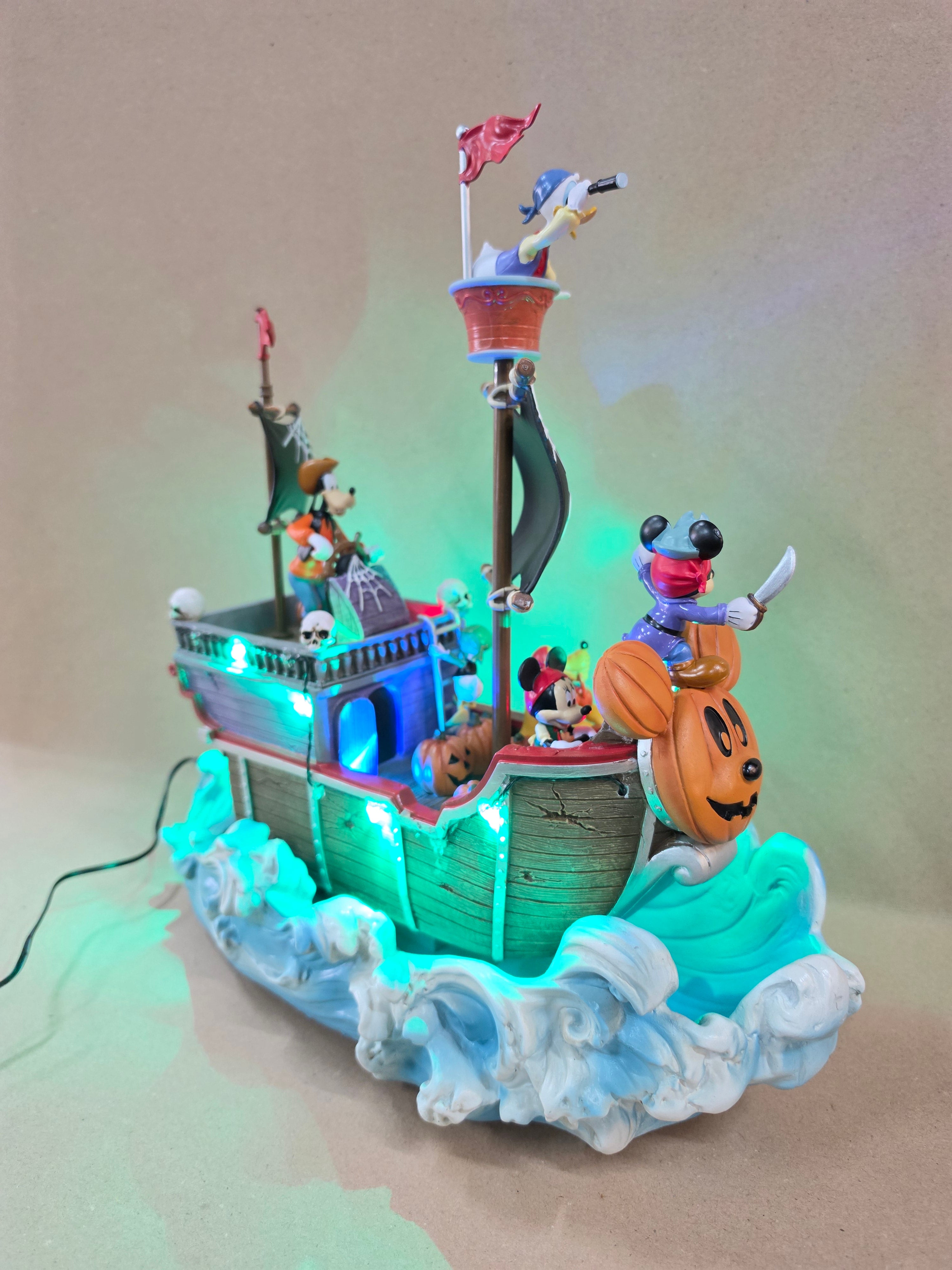 Disney Halloween Bewegend Schip