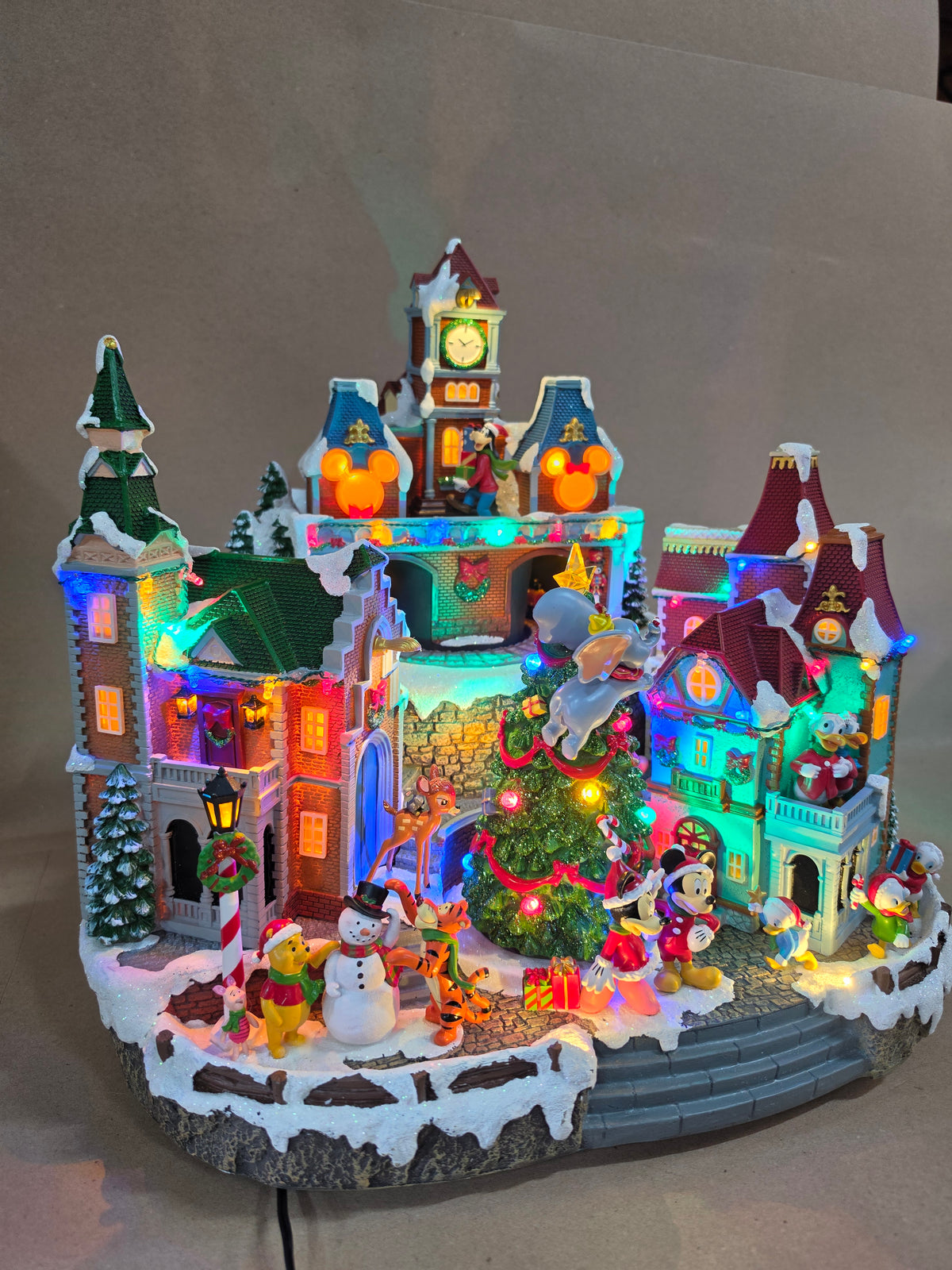 Disney Holiday Village