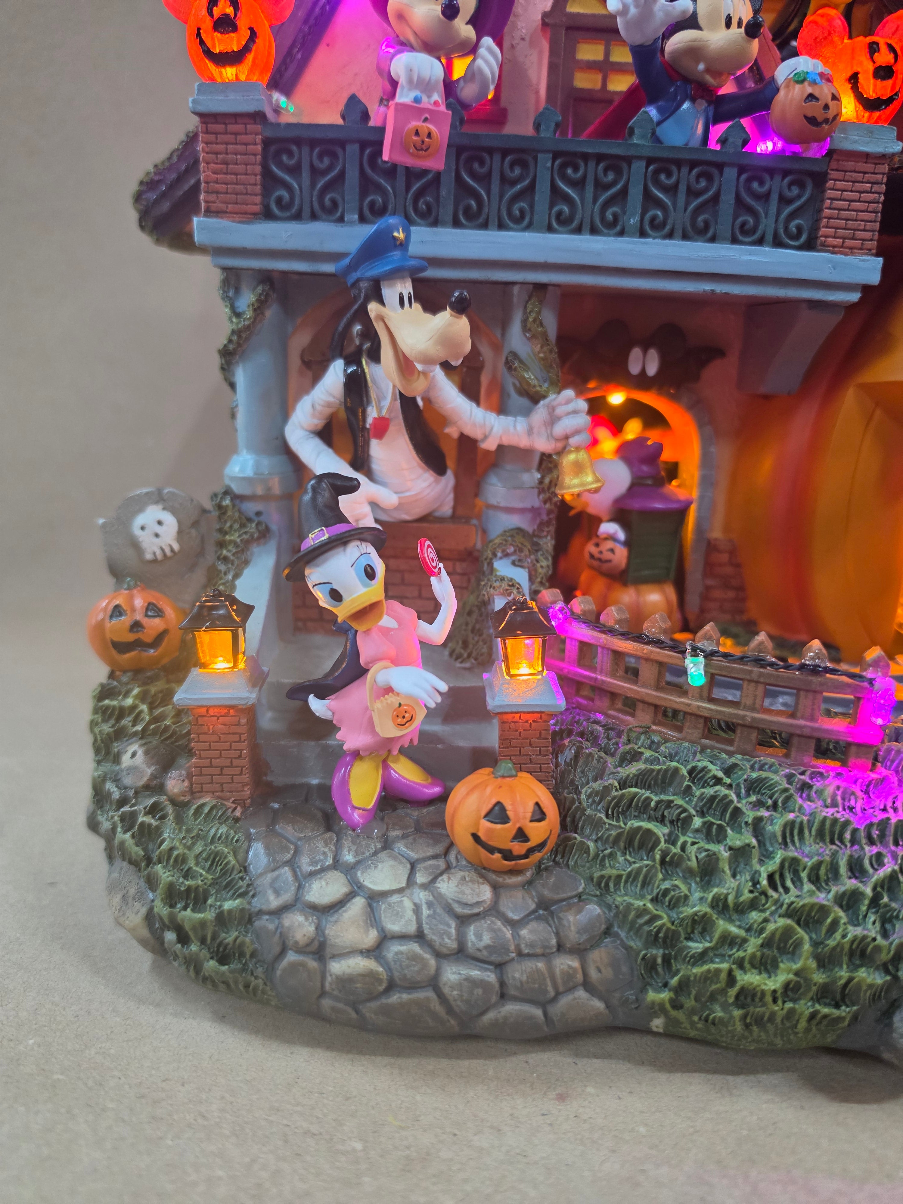 Disney halloween pompoen huis