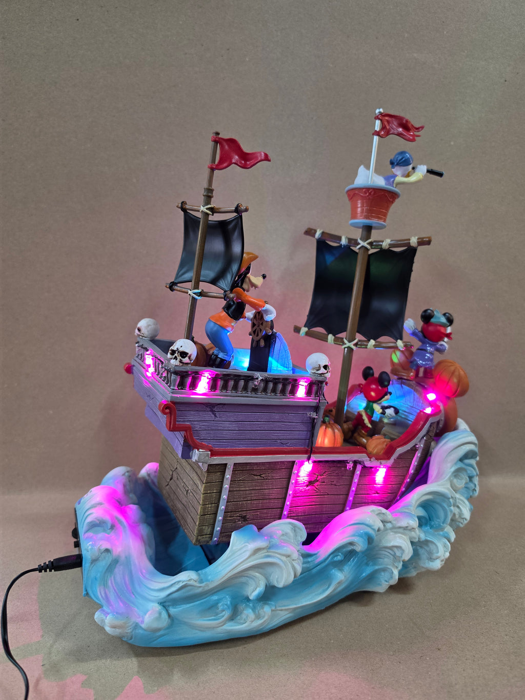Disney Halloween Bewegend Schip