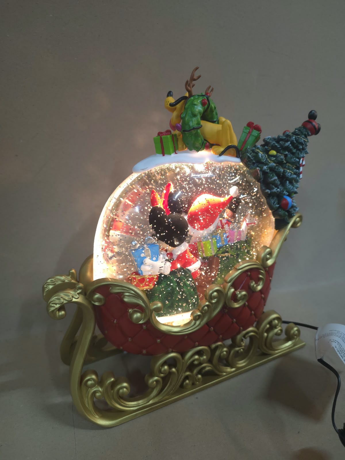 Mickey en minnie slee globe