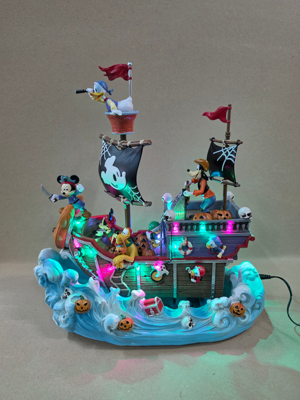 Disney Halloween Bewegend Schip