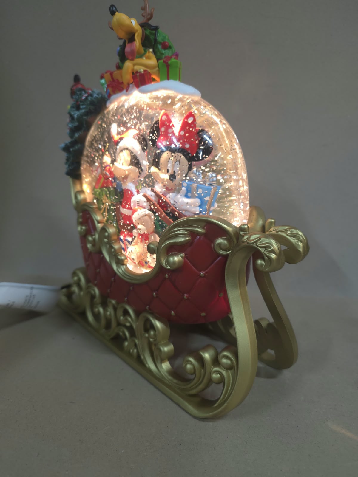 Mickey en minnie slee globe