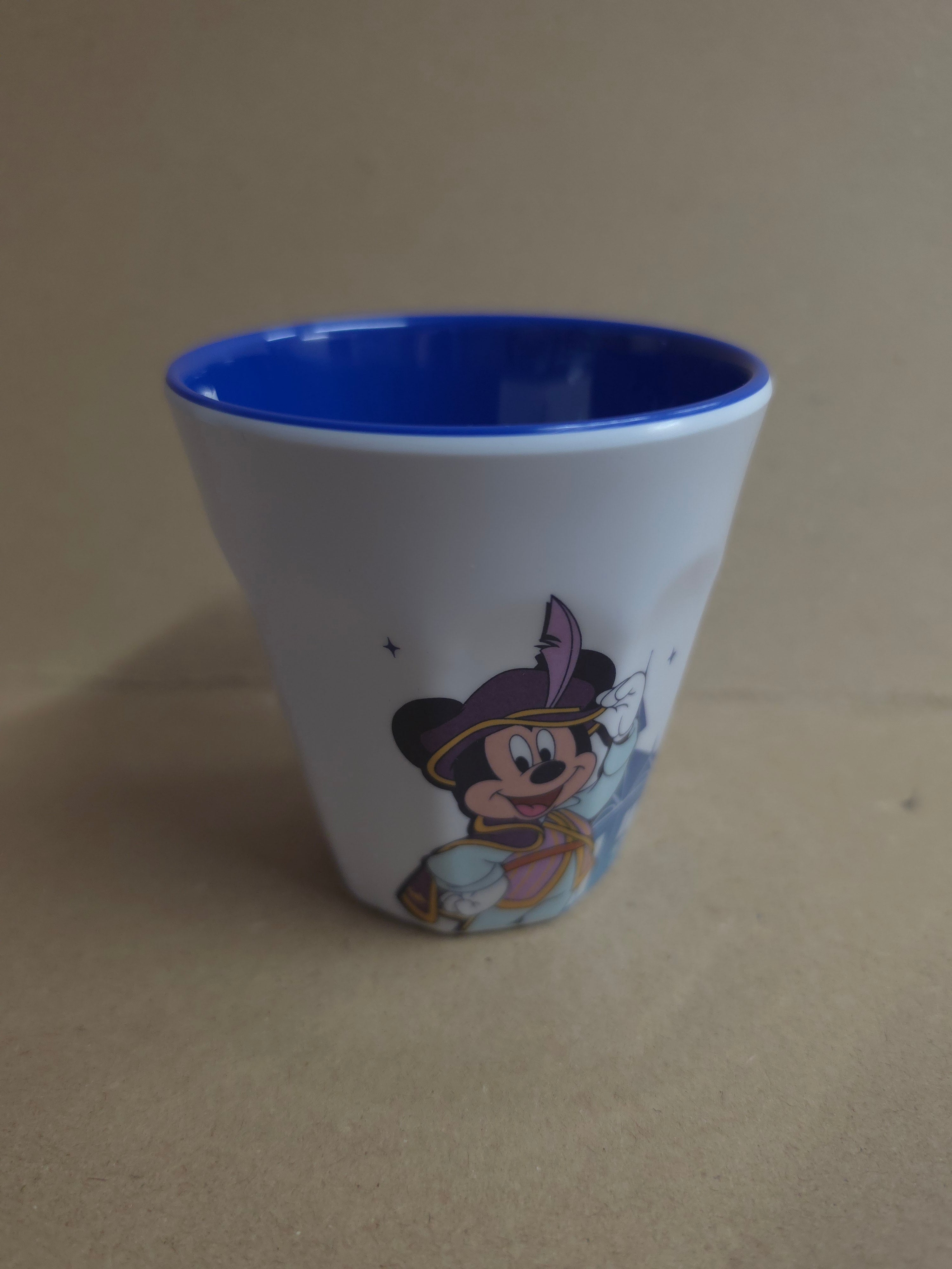 Mickey & Minnie Disneyland hotel Melaminr cup